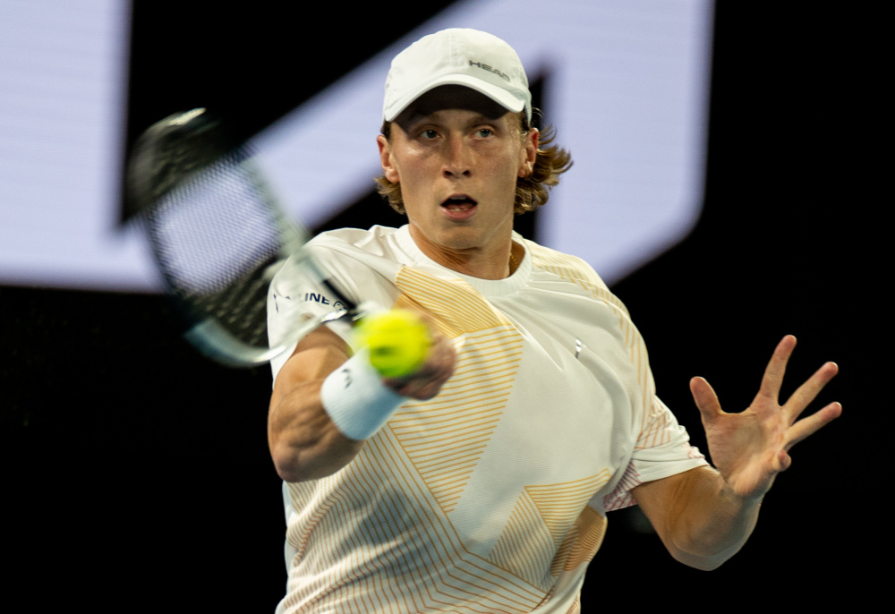 关于世界网球队轻取英国网球队，梅德韦杰夫高光表现的信息