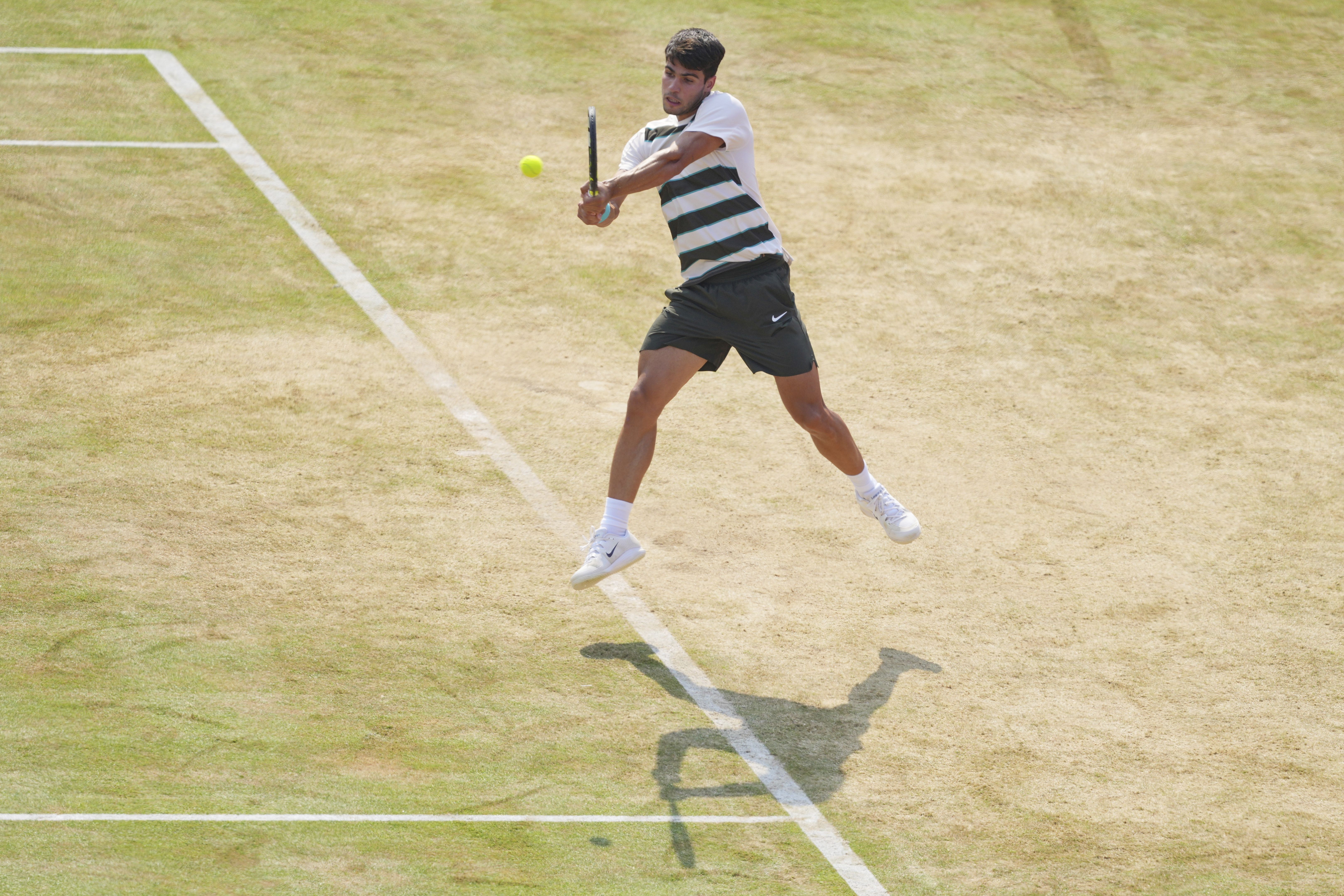 米兰体育app入口-包含西班牙网球队碾压英国网球队，阿尔卡拉斯关键制胜的词条