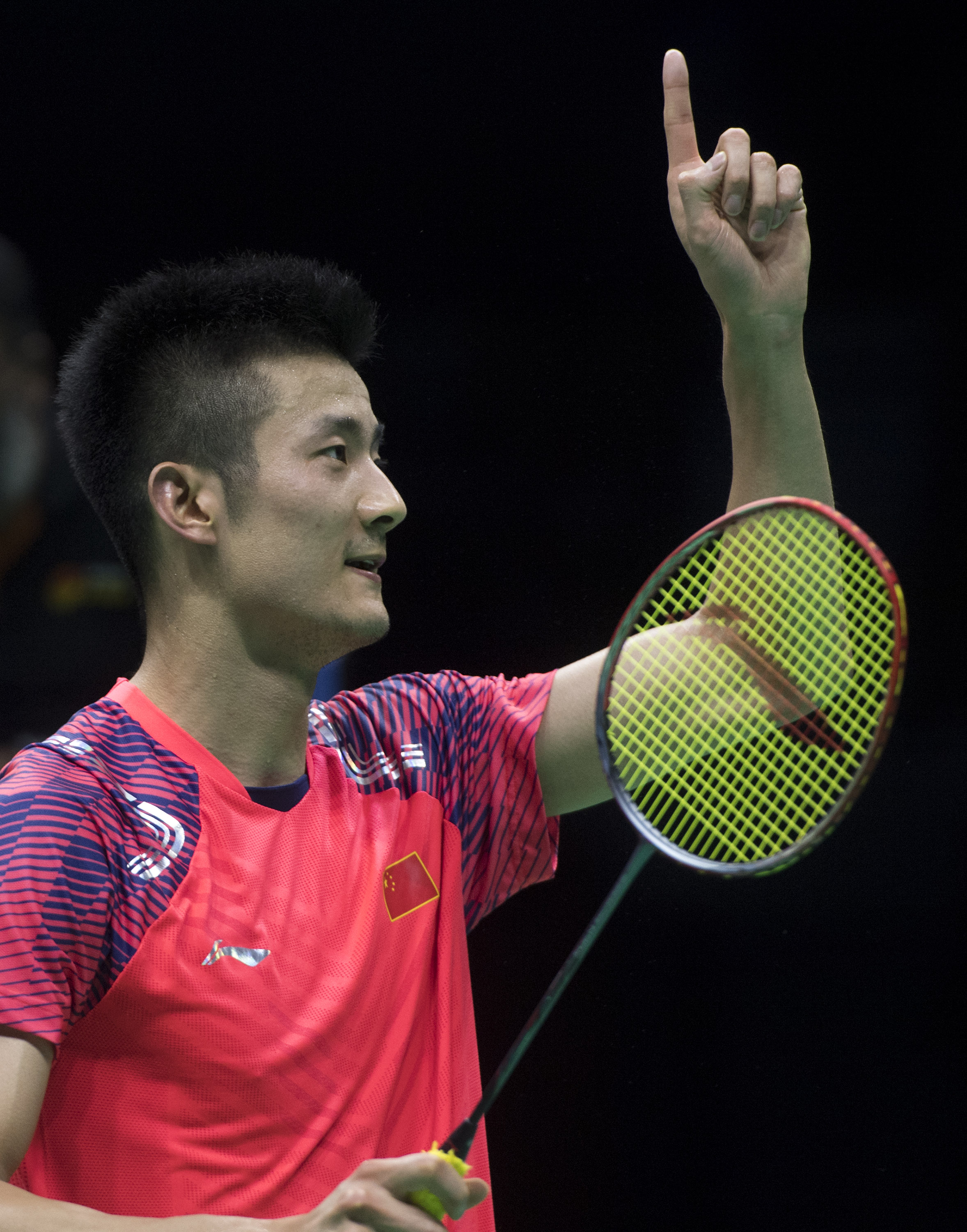 关于英格兰羽毛球队力克印尼羽毛球队，谌龙完成帽子戏法的信息