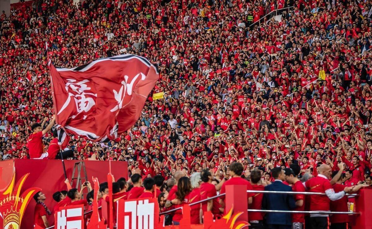 中国米兰体育-关于广州恒大队一役败北,排名明显下滑的信息